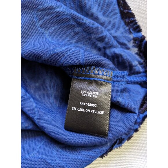 Torrid Top Blue Floral Velvet Madison Button Up Shirt Womens Size 0X - Picture 4 of 9